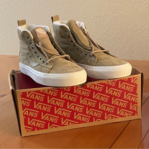 🍁FALL SALE🍁 Vans SK8-Hi MTE in Khaki High Top Skate Shoe - Picture 2 of 12